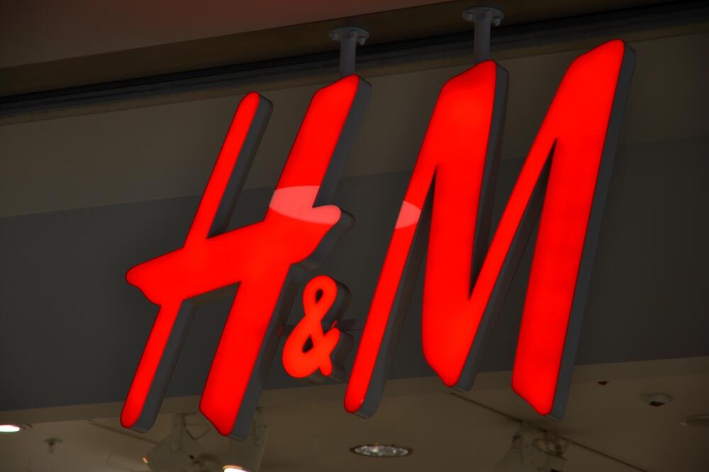 H&M ZATVARA VIŠE OD 130 RADNJI! Omiljeni modni brend mnogih stavlja zauvek katanac na svoja vrata