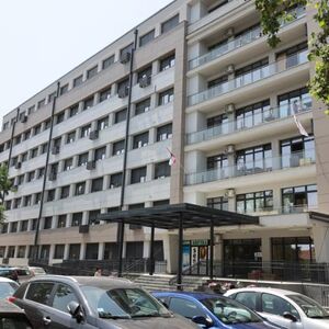 Masovno trovanje salmonelom u ovom srpskom gradu: 15 ljudi hitno završilo u bolnici, među njima i petoro dece