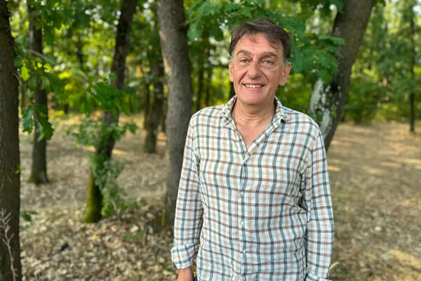 Dejan je čovek koji pomaže uplašenim ljudima: Bezbedno uklanja zmije, a ovih dana mu se telefon usijao od poziva