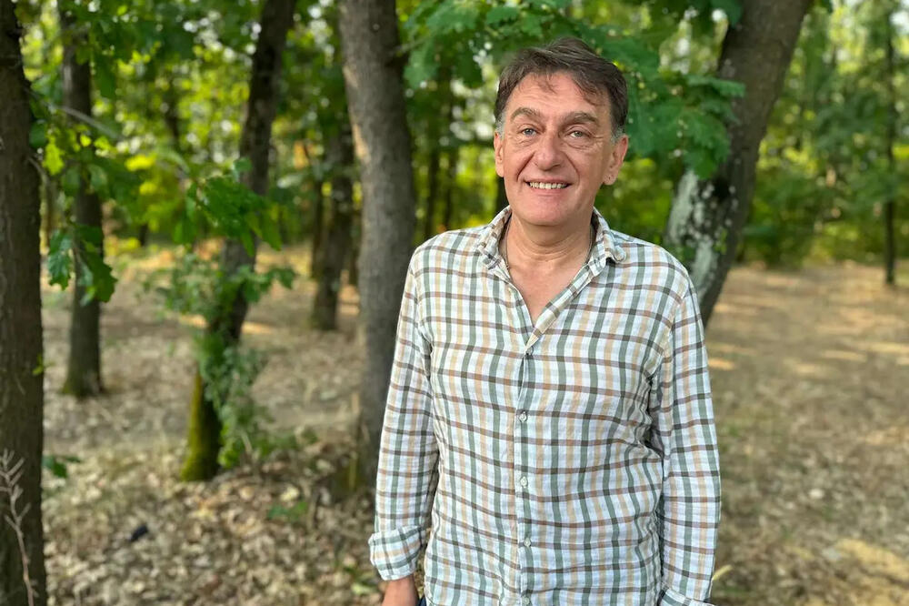 Dejan je čovek koji pomaže uplašenim ljudima: Bezbedno uklanja zmije, a ovih dana mu se telefon usijao od poziva