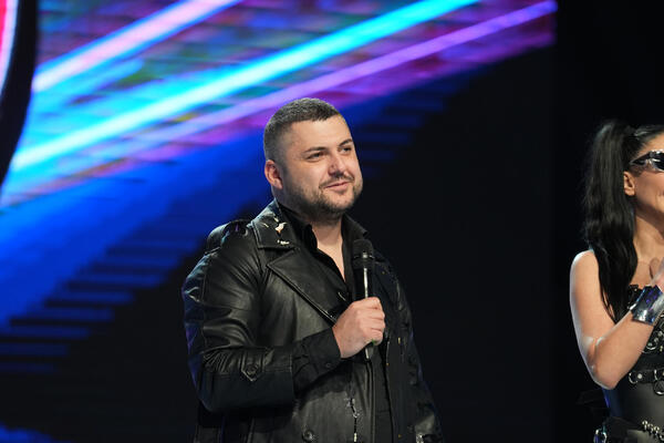 KONAČNO I ASMIN PROGOVORIO O INCIDENTU: Pomenuo i bankarku! "Nisam psihički dobro, jer mogu..."