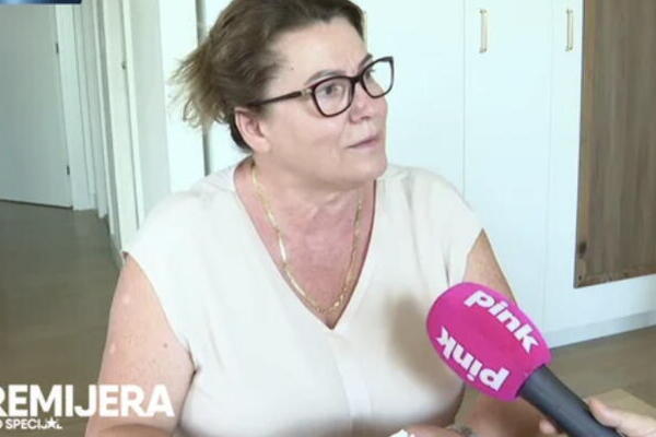 "BOLESNA JE U MOZAK": Majka Asmina Durdžića šokirala u lajvu! Nje birala reči za Takijevu mezimicu