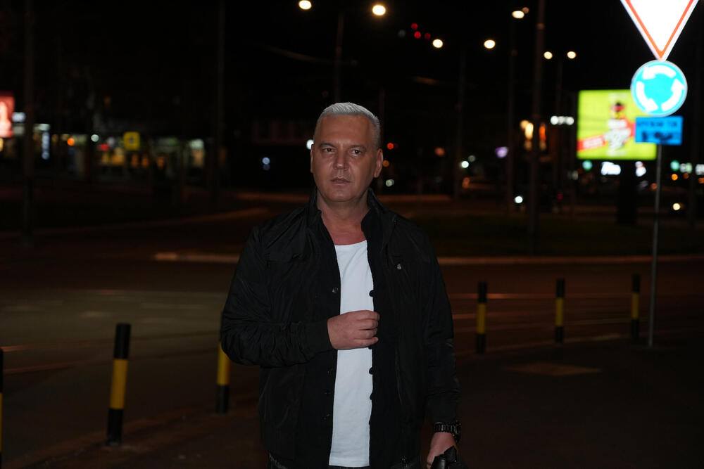 "NE DAJ BOŽE DA KAŽEM IMENA": Pola estrade imalo INTIMNE ODNOSE sa VODITELJEM PINKA! Potpuni je šok i gde