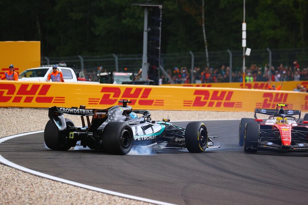 Mercedes ispravio grešku zbog koje je Rasel bio sporiji od Kimija! Evo zašto je Britanac odmah odustao u Belgiji