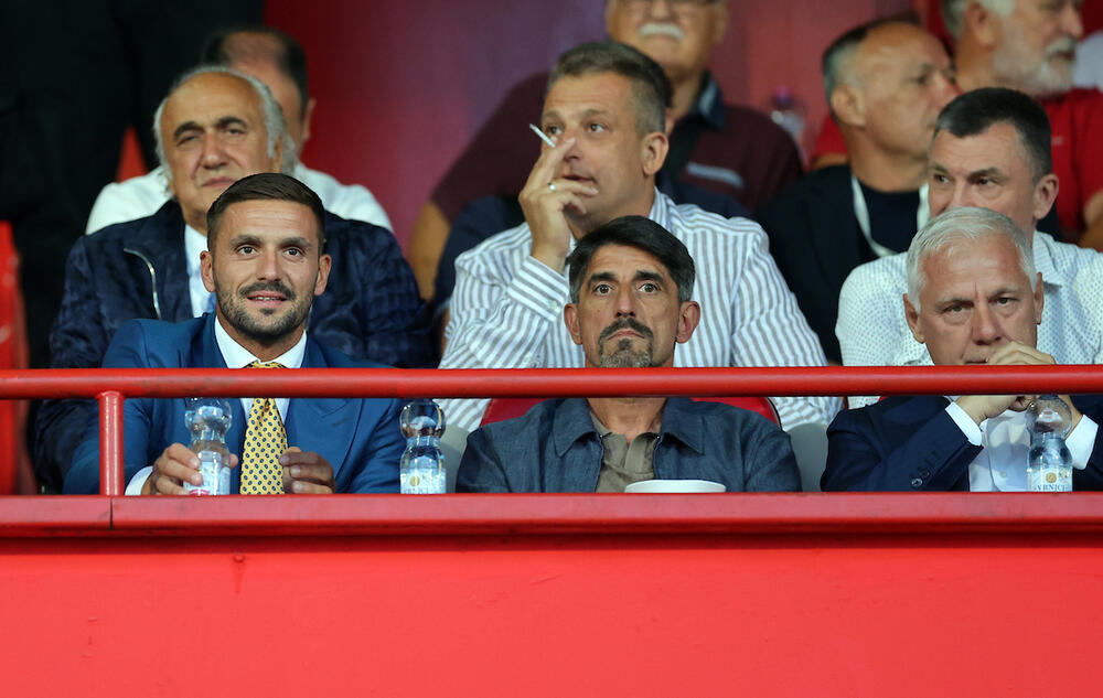 Veljko Paunović izabrao Vojvodinu pre Partizana - selektor u društvu Tadića i legendarnog Jugovića (Foto)