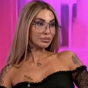 ANELI OTIŠLA KOD ĆERKE: Ne odvaja se od ovog čoveka, a ne štedi ni Staniju! "Ja sam joj bolna tačka jer sam majka"