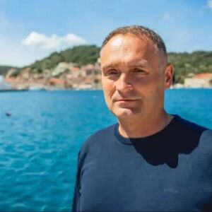 Gradonačelnik Visa PATOSIRAN U CENTRU GRADA! Hrvoje ostao da leži na zemlji, evo šta je prethodilo BRUTALNOM NAPADU