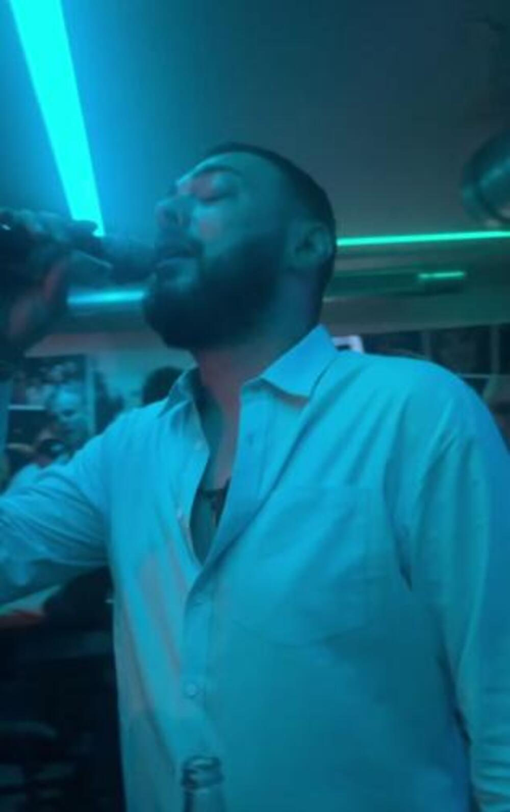 SLOBA VASIĆ U ŠOK IZDANJU USRED PRIČA O RAZVODU! Sve se desilo nasred bine - SNIMAK uzburkao javnost!
