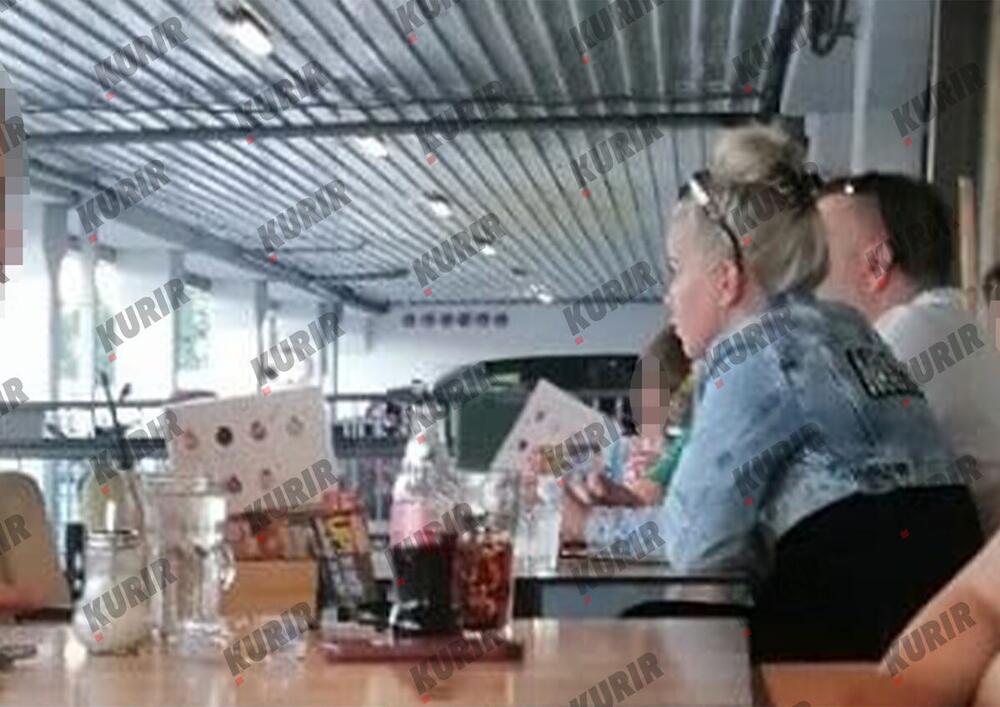 ZORAN MARJANOVIĆ UHVAĆEN SA ATRAKTIVNOM PLAVUŠOM: Udovac se ošišao na "tarzanku", promenio imidž, gleda samo u nju!