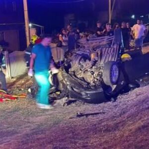 TEŽAK UDES KOD LAZAREVCA, IMA MRTVIH, POVREĐENO I DETE: Vatrogasci sekli lim da izvuku povređene
