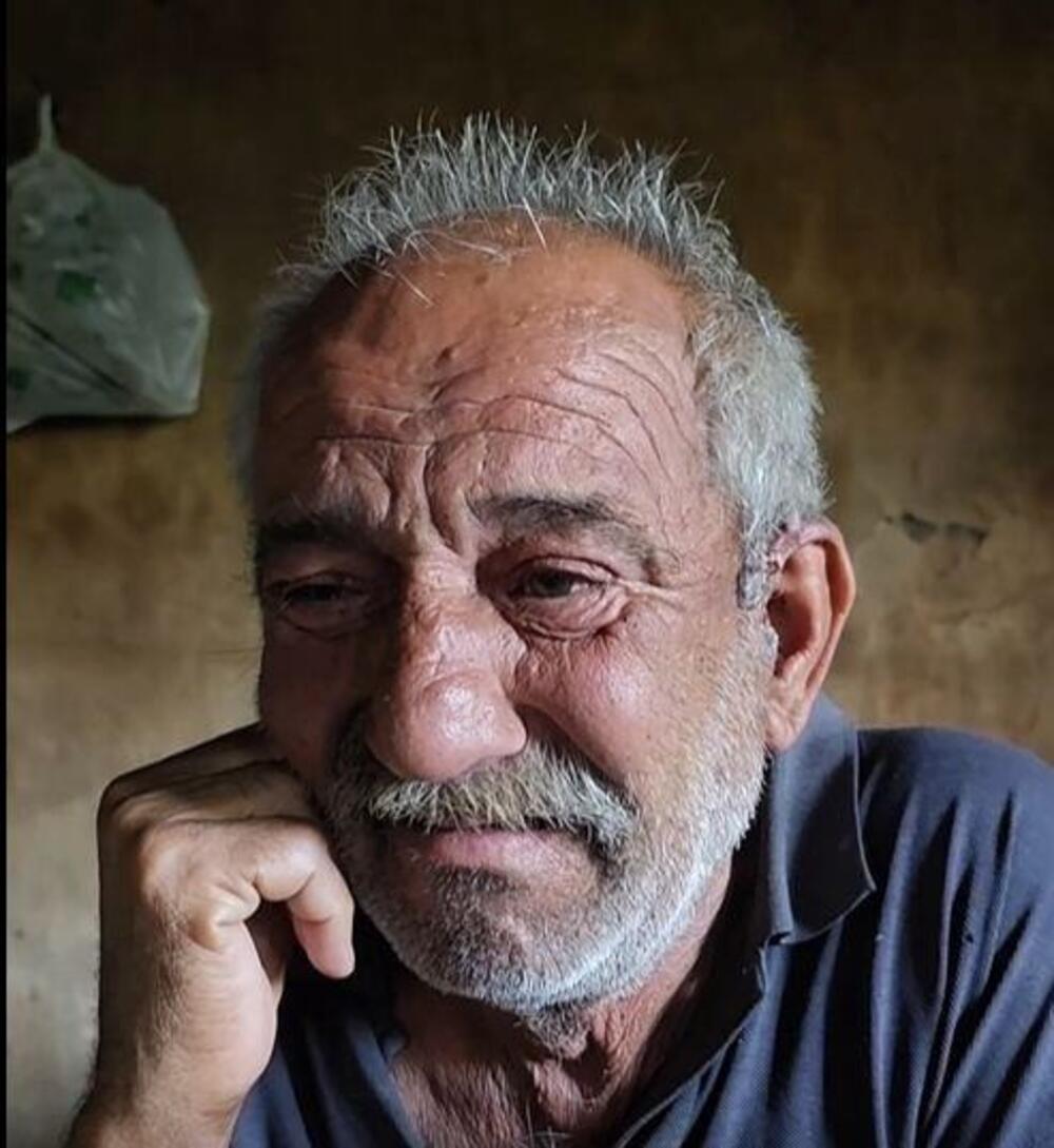 "IMA MESTA ZA MENE NA GROBLJU, VIŠE SE NIČEMU NE NADAM": Deka Momčilo živi u ruševini kod Vranja, sam i zaboravljen