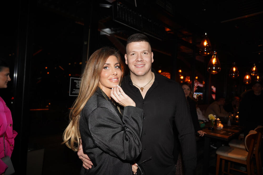 JELENA RADANOVIĆ BIVŠEG MUŽA TUŽILA ZA ALIMENTACIJE