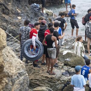 CRNI BILANS NA PUTU KA EVROPI! Najmanje 57 migranata izgubilo život u pokušaju da stignu do Seute