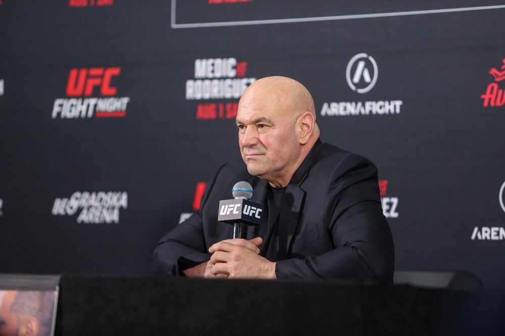 Dejna Vajt, prvi čovek UFC-a na konferenciji za medije posle događaja u Beogradskoj areni