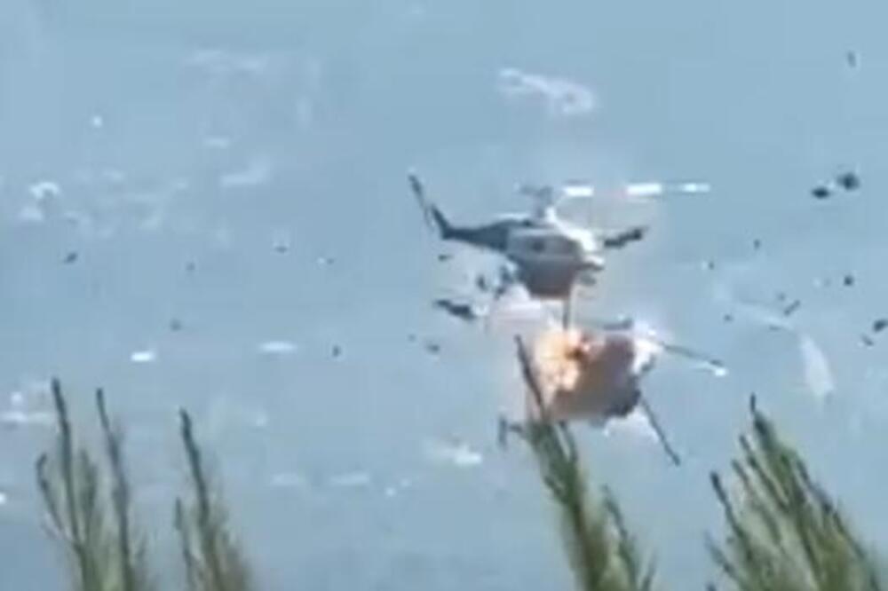 OVO JE TRENUTAK SUDARA DVA HELIKOPTERA! Prvi snimak užasa u Grčkoj - LETELICA EKSPLODIRALA TOKOM PADA (VIDEO)