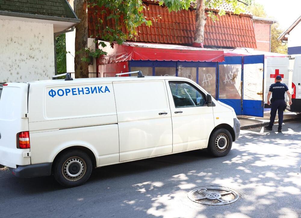 OMILJENI PEKAR SA KARABURME (73) UMRO TOKOM INTMNOG ODNOSA! Pronađen go, vezan lisicama, 1 stvar nije SLUČAJNOST