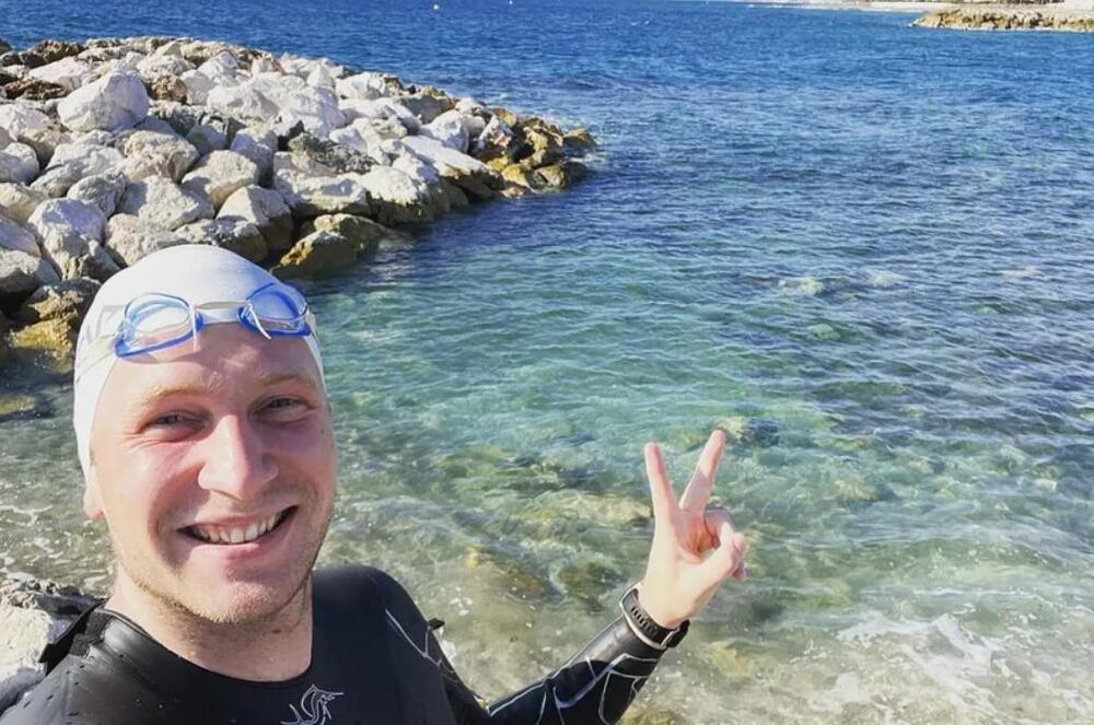 Ovo je prvi čovek ikada koji je preplivao Baltičko more! Trebalo mu je 56 sati - nije spavao ni sekunde, a jedno...