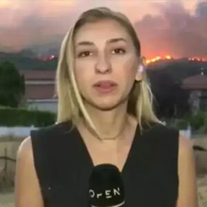 Dok požari bukte, ONA SE SMEJE! Marija na stubu srama zbog poteza u PROGRAMU UŽIVO, vatrogasci joj PORUČILI JEDNO
