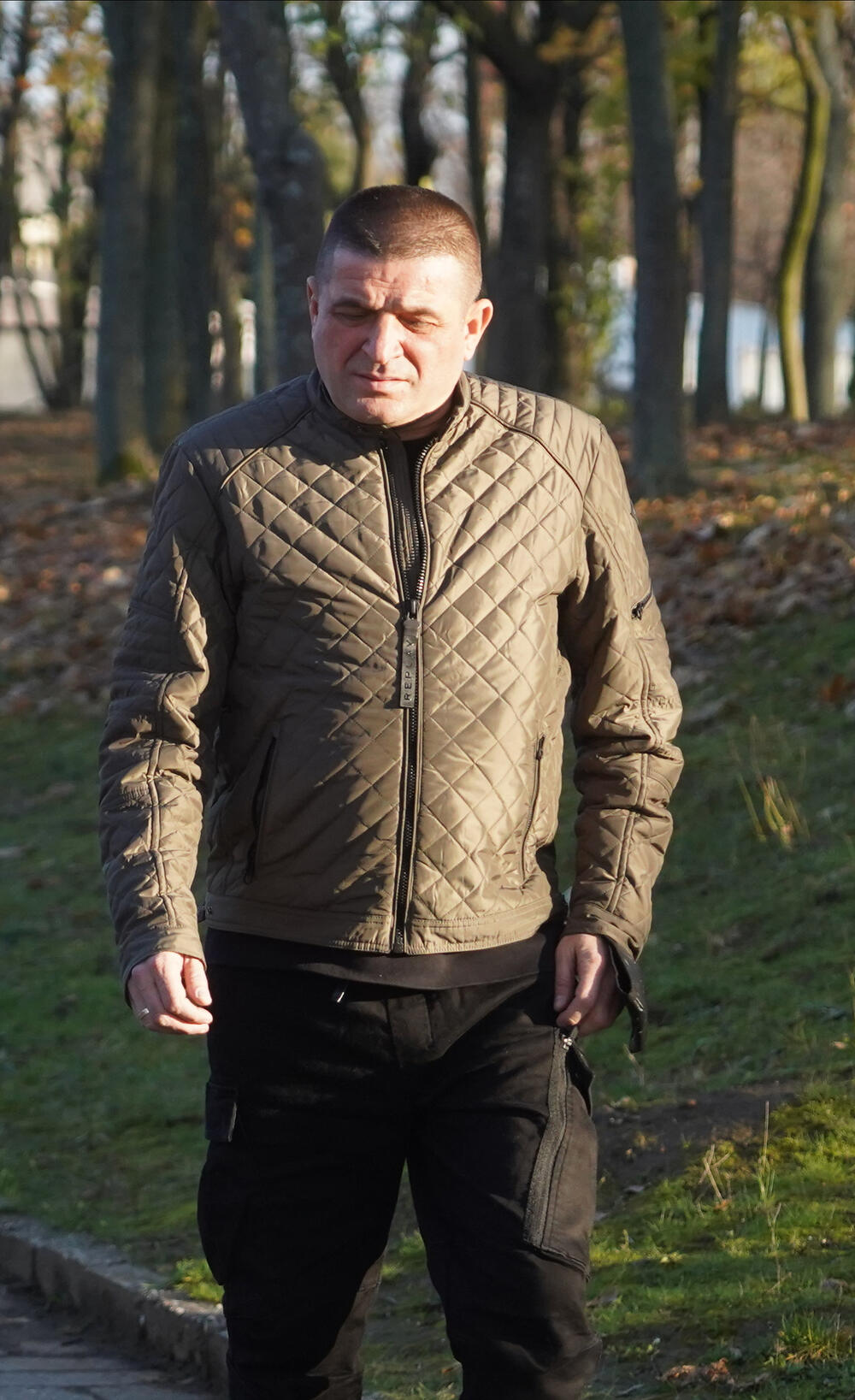"ZASLUŽUJE DA BUDE U ČITANKAMA" Pesma Baje Malog Knindže o Oluji zbog koje narod lije suze