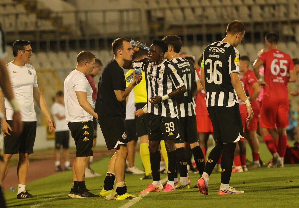 Nova crno-bela detonacija: Partizan dovodi vezistu iz lige petica!