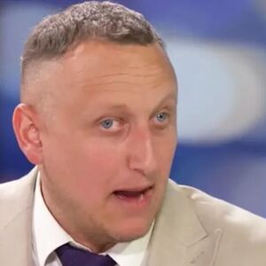 "SRBI SU VANZEMALJCI SA PLANETE SRBISLAVE" Najjezivije gostovanje u istoriji TV: "NAŠLI ME MUDRACI OD 823 GODINE"