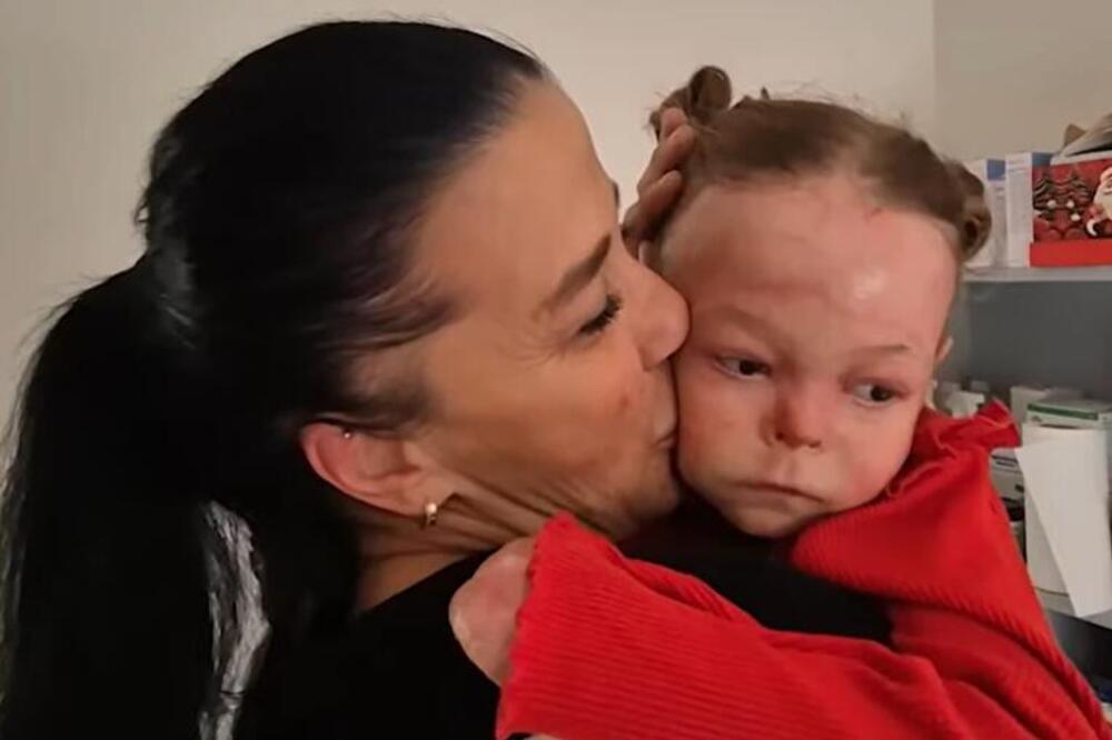 Mala Nađa je ostavljena u porodilištu jer je "dete leptir": Niko je nije hteo, a onda je Tatjana postala njena mama