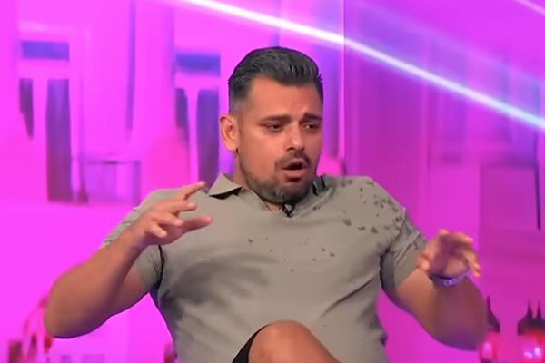 "NIJE ME PUSTIO DA PROĐEM": ŠOKIRAĆE VAS ŠTA BORA SANTANA IMA OD ŠKOLE! Ovu istinu je malo ko očekivao