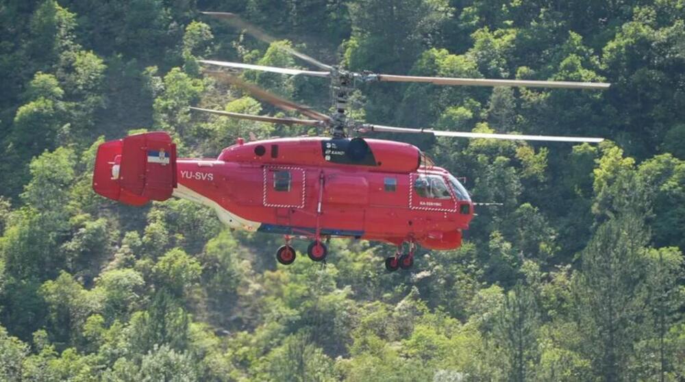 Borba sa vatrenom stihijom ne prestaje: Moćni Kamov stalno na terenu, više od 100 vatrogasaca gasi jaku buktinju