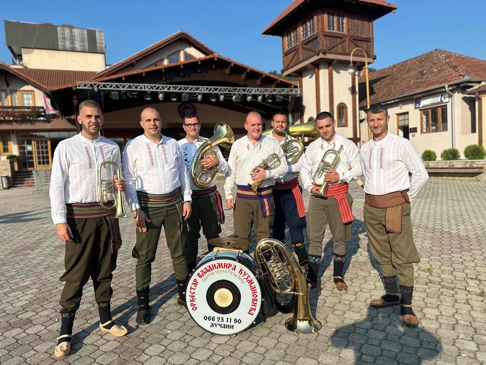 Sve spremno za Sabor trubača u Guči: Očekuje se na desetine hiljada ljudi - sprema se spektakl (FOTO)