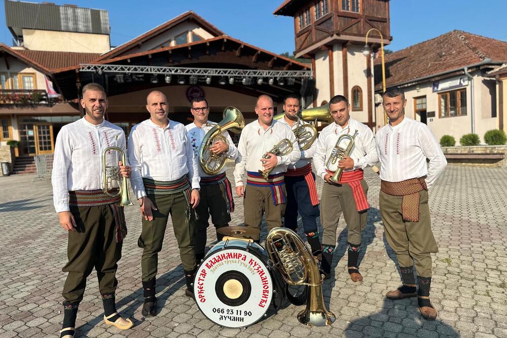 Sve spremno za Sabor trubača u Guči: Očekuje se na desetine hiljada ljudi - sprema se spektakl (FOTO)