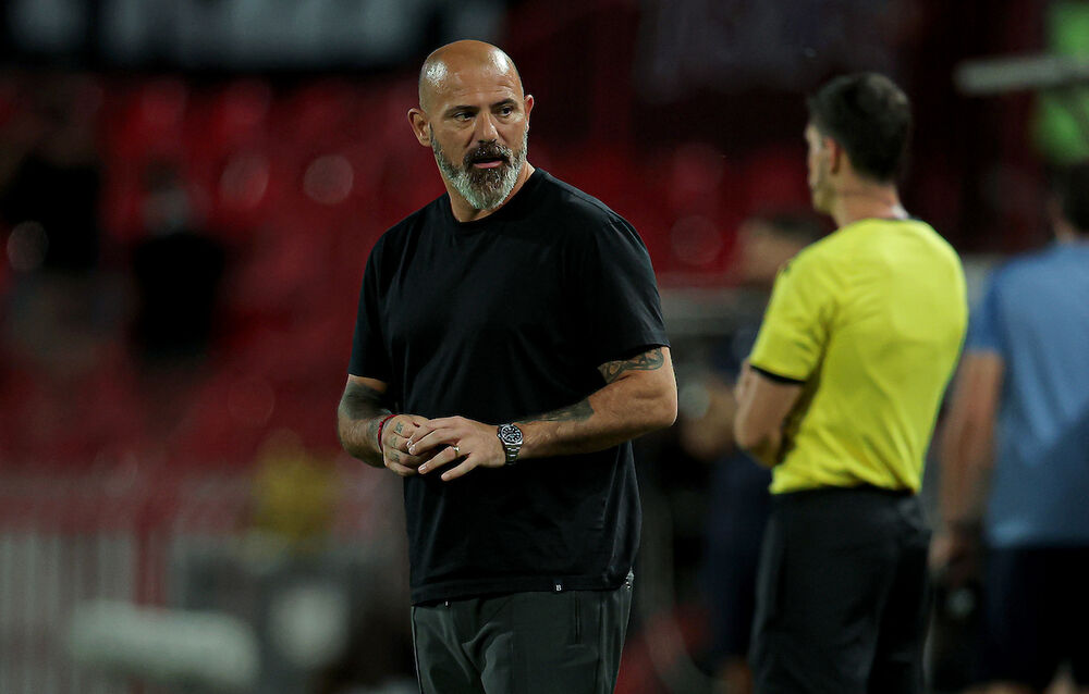 Dejan Stanković na utakmici Crvene zvezde i OFK Beograda u sezoni 2026/27 Superlige Srbije