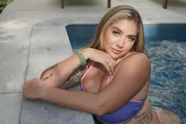 AMIRA JE VISOKA 201 CM, MUŠKARCI JOJ PLAĆAJU 80 EVRA PO MINUTU ZA OVO: Napustila posao i radi BIZARNU STVAR (FOTO)