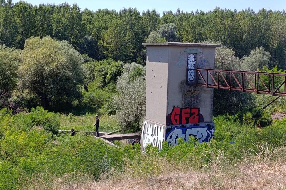 OVDE JE U MULJU PRONAĐENO TELO MLADIĆA (28) U BORČI: Krenuo po drva, a onda su se PROLOMILI JEZIVI JAUCI KROZ NOĆ!