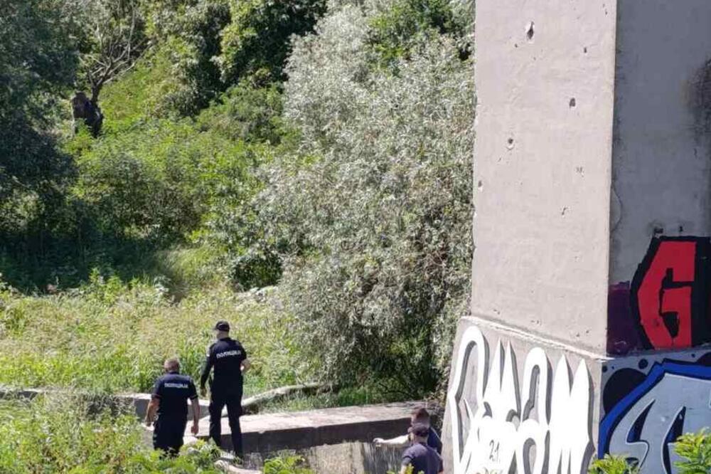 "VIDELI SU OGROMNU VODENU MRLJU NA ZIDU": Bolne scene nakon stradanja mladića (28) iz Crvenke! "ČULI SMO KRIKE"