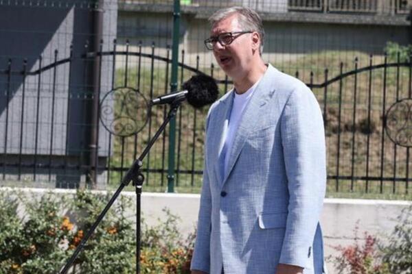 Vučić konačno otkrio ono što zanima sve penzionere u Srbiji: Evo kada će se znati iznos povećanja penzija