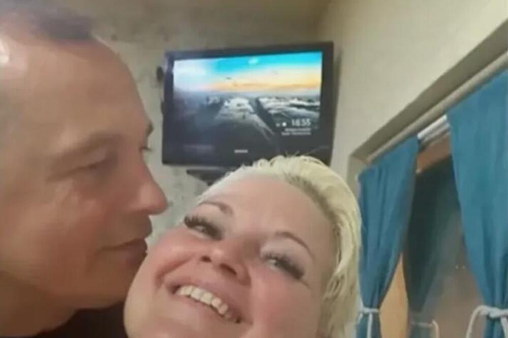 MAJA NIKOLIĆ SE SNIMILA U NOVOJ AKCIJI SA MUŽEM! Nakon plaže, sad osvanuo KUĆNI SNIMAK! Ljudi u šoku
