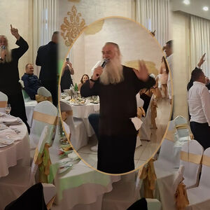 "SKINI MANTIJU, ČEKA TE VENDI": Srbi pobesneli zbog ponašanja ovog monaha na svadbi, SVAŠTA MU PORUČUJU! (VIDEO)
