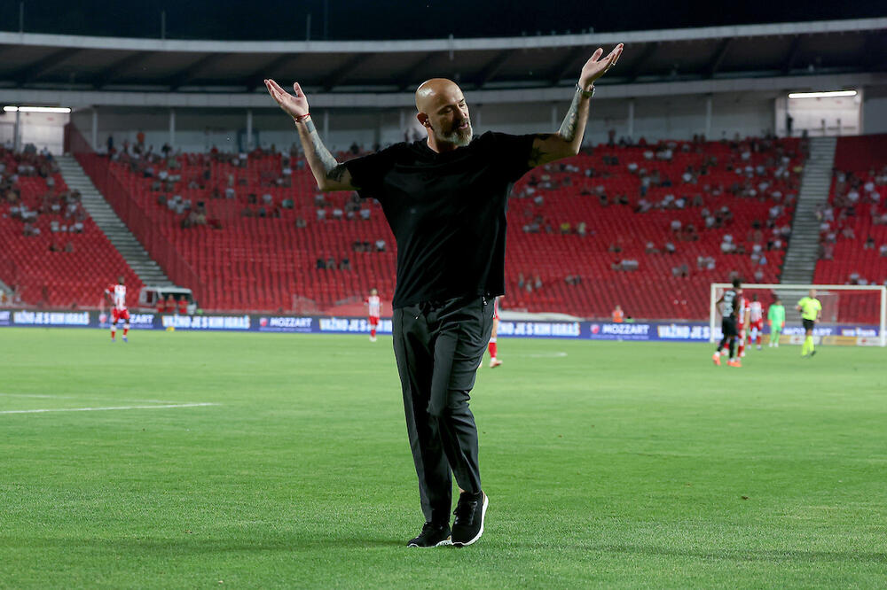 Gospodine Stankoviću, fudbal neće stati, ali ovako se ne ponaša prema svojim navijačima...