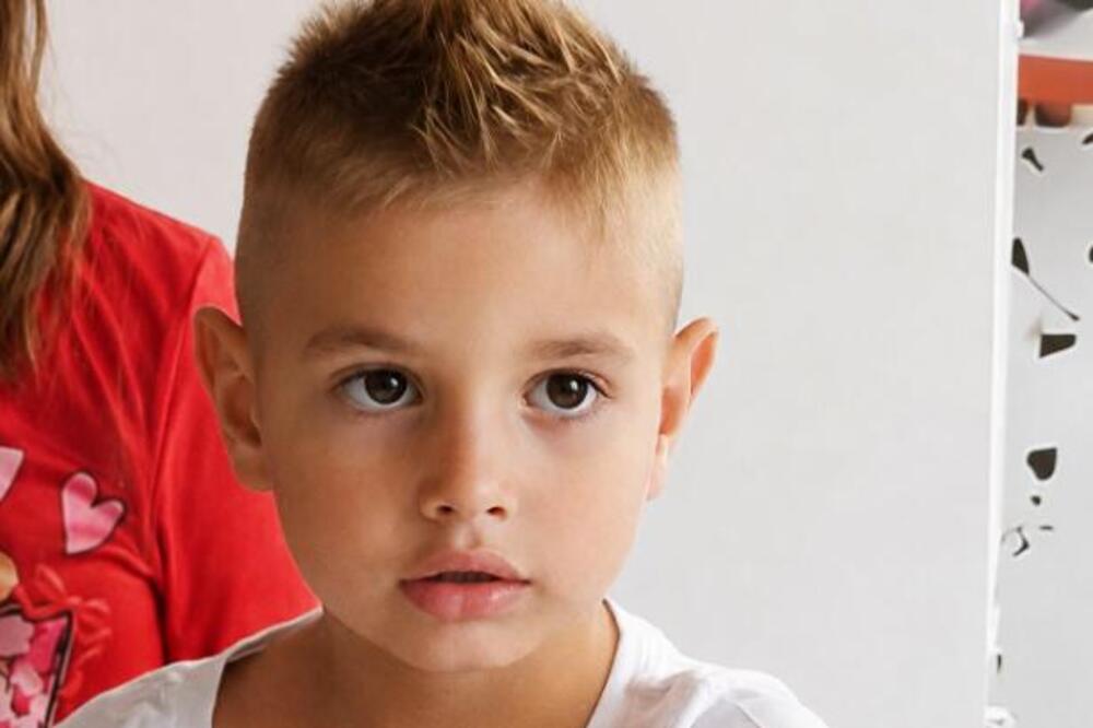 Mali Bogdan nestao na letovanju u Albaniji: Majka Sanja očajna, porodica moli za pomoć