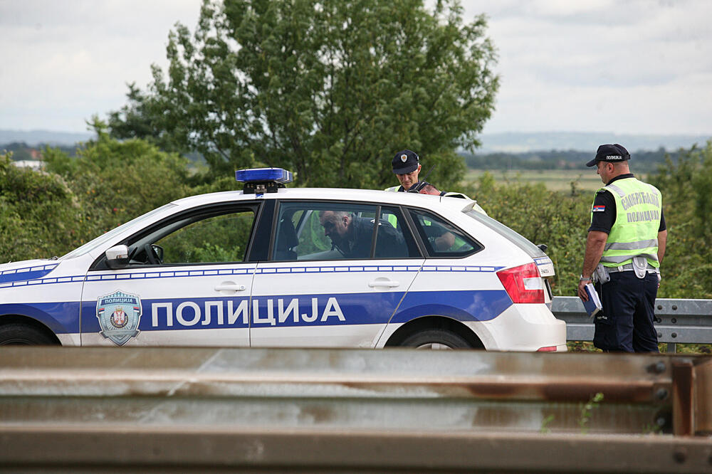 ŽESTOK UDES NA IZLAZU IZ KOKINOG BRODA! Automobili na magistrali ka Novoj Varoši stoje u mestu! (FOTO)