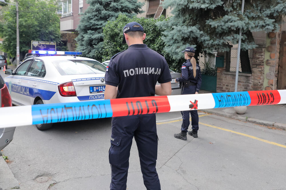 RADENKO JE SEDEO U STANU TRUDNE VERENICE KAD MU JE ZAZVONIO TELEFON: Sručili su 19 metaka u njega, a MISTERIJA JE..