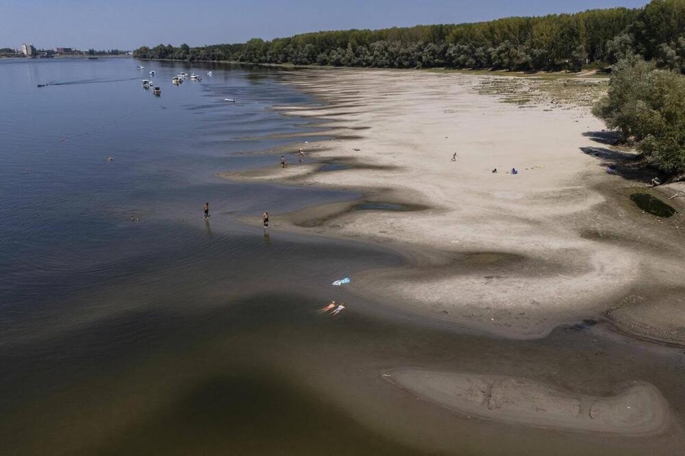 VUKOVARSKA ADA SE SPOJILA SA SRBIJOM, granica kao rukom izbrisana! Moćni Dunav se povukao, pa izazvao PANIKU (FOTO)