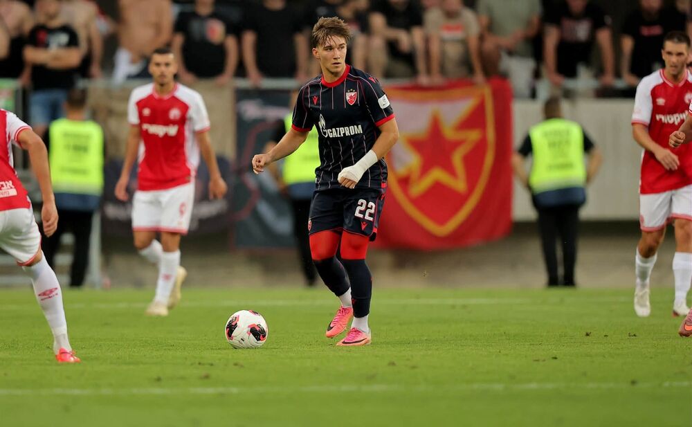 Vasilije Kostov na utakmici Hapoel Ber Ševe i Crvene zvezde u mađarskom Sombathelju u prvoj utakmici trećeg kola kvalifikacija za Ligu šampiona