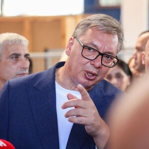 "GIZDAVA, ŠARULJA, ŠARENKA I JAGODA": Vučić se prisetio kako je čuvao krave kao dete, ali to nije sve!