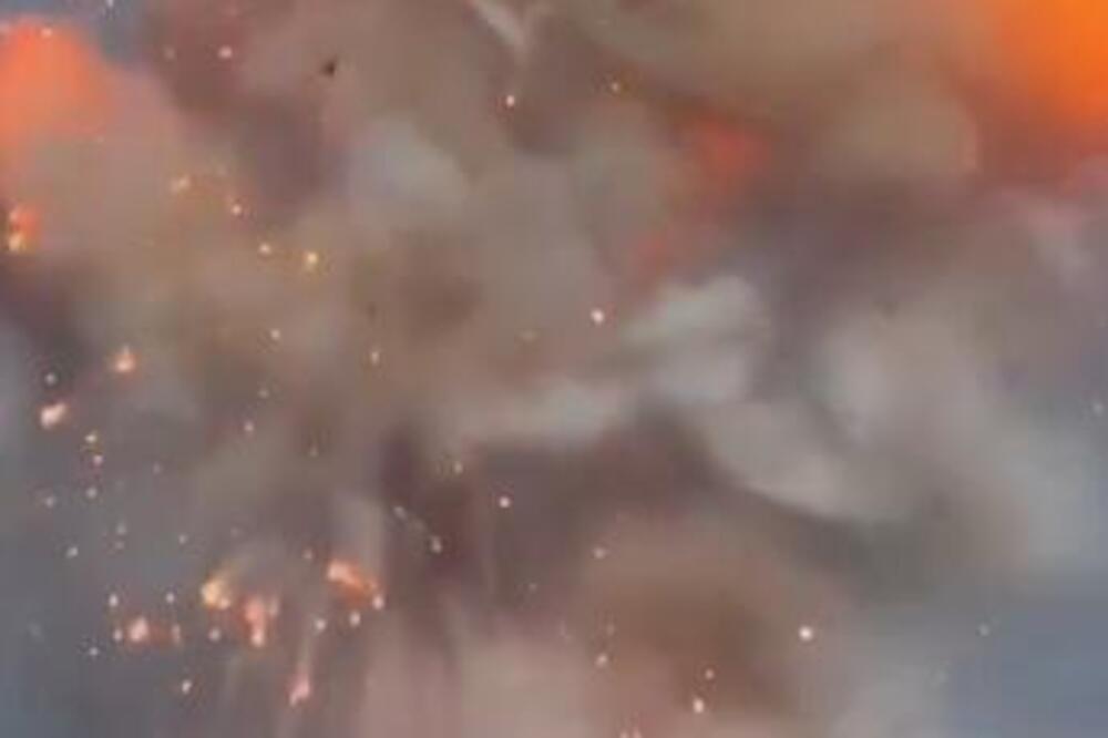 Drama kod Rima: Eksplodirala fabrika municije, odjeknule snažne detonacije! (VIDEO)