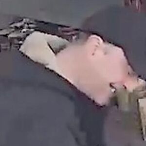 Policija traga za NAPASNIKOM IZ MESARE! Pokušao da poljubi dečaka (9) u usta, pa ga neprimerno dodirivao (FOTO)