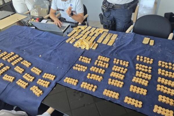 Radnici bušili zid, a onda u podrumu našli blago koje vredi 9 miliona evra! Nećete verovati kome pripada bogatstvo