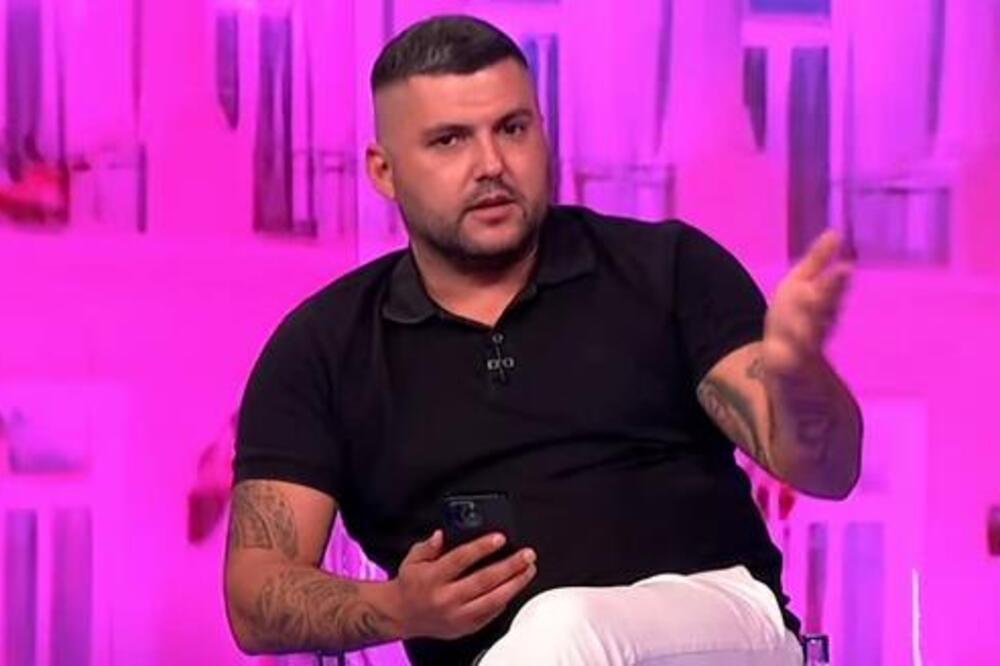 ŠOK NA PINKU, ASMIN POKAZAO DOKAZ DA JE KAČAVENDA UVALILA SINA U DUGOVE: Izneo teške optužbe (FOTO)