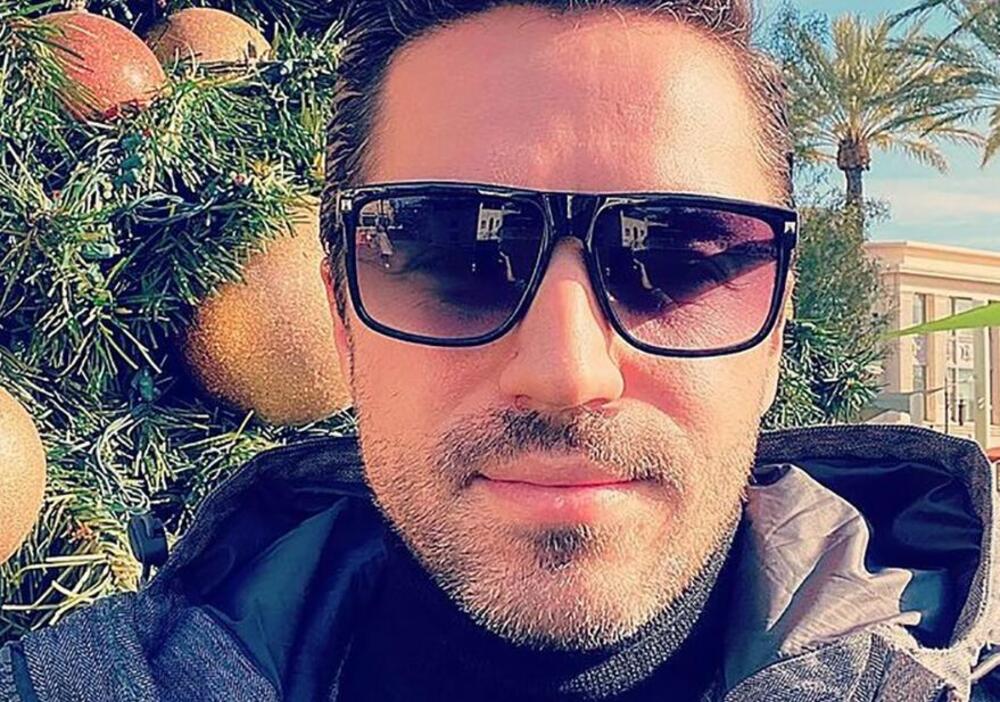 NAŠEG VODITELJA DEVOJKA OPTUŽILA ZA NASILJE PA JE OTIŠAO U AMERIKU: Posle 10 godina se vratio, evo šta je uradio