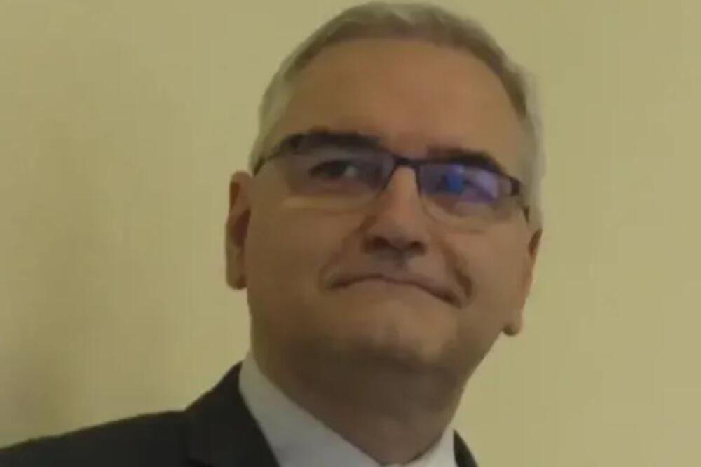 "OH, TREBA LI DA PIŠKIŠ?" Izopačeni službenik DROGIRAO PREKO 200 ŽENA tokom razgovora za posao, MOTIV JE BIZARAN